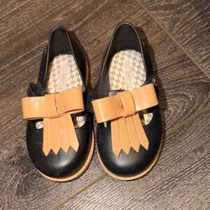 Mini Melissa Black and Tan Bow Dress Shoes